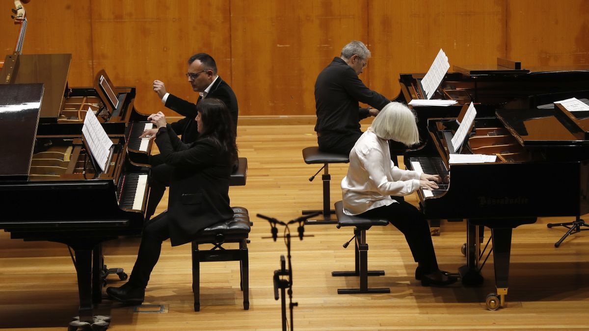 Concierto a 4 pianos